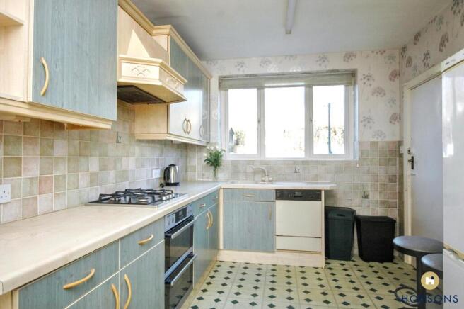 4 bed Detached for sale Image 7