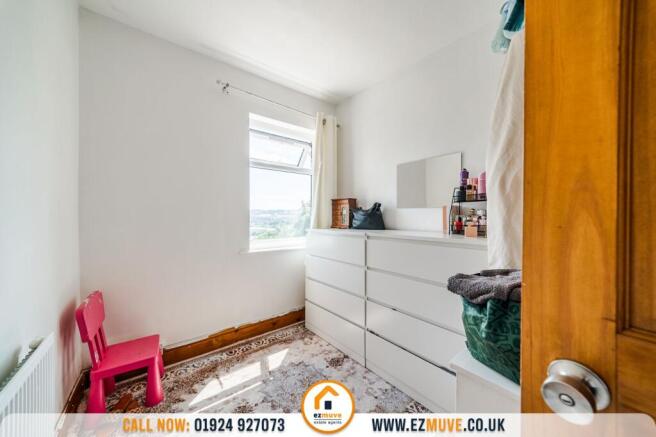 3 bed Terraced for sale Image 12