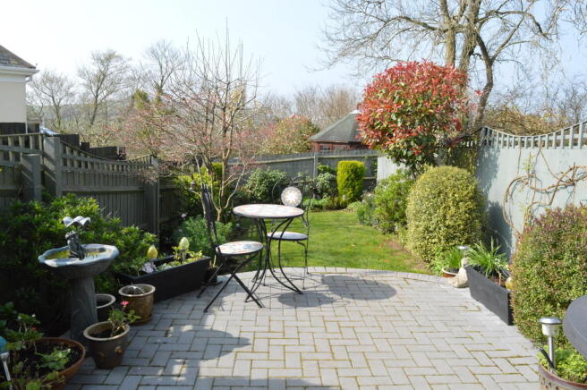 Photo 3