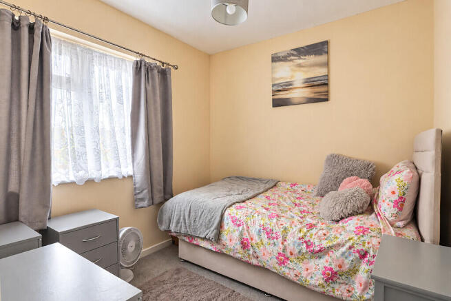 Ibbertson Way, Bournemouth photo 3