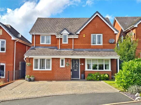 Modern Detached Home