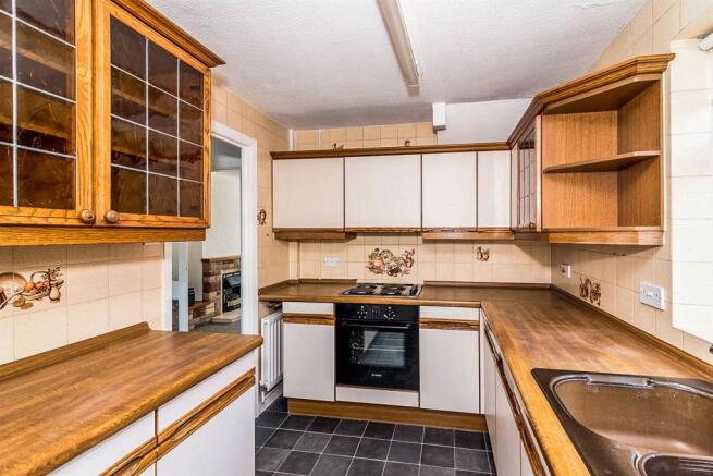 Kitchen: