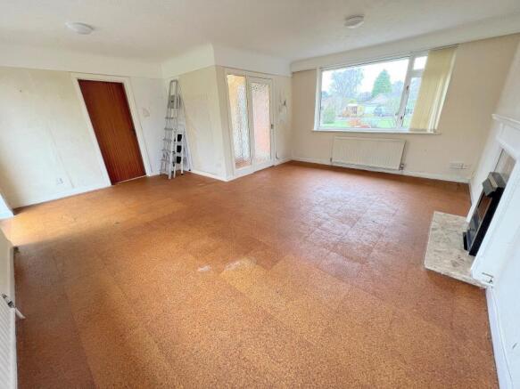 Lounge/dining room