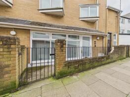 Flat 5, Glenaub House, Old School Road, Porthcawl CF36 3AW