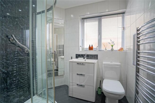 2 bed Bungalow for sale Image 11