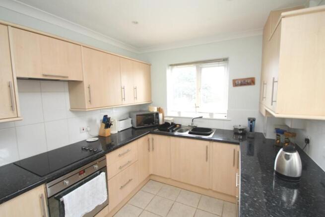 85 semphill kitchen.