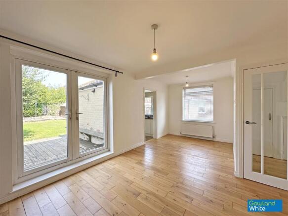 3 bed Semi-Detached for sale Image 5