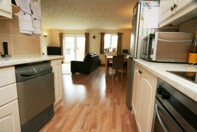 Kitchen Area 1