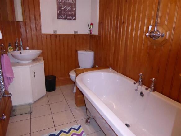 3 bed Town House to rent Image 8