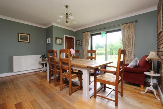 Breakfast Room.JPG
