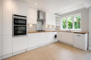Basement Flat, 20, Spencer Road, Acton W3 6DW