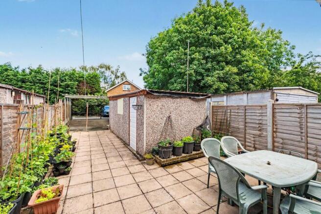 3 bed Terraced for sale Image 5