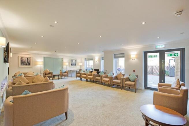 2 bed Retirement Property for sale Image 9