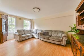 136, Park West, Edgware Road, London W2 2QP