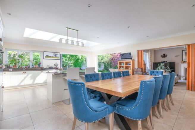 Kitchen/Dining