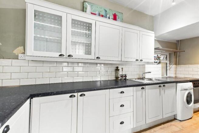 1 bed Semi-Detached for sale Image 7