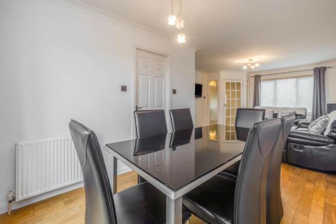 Lounge/Dining Room