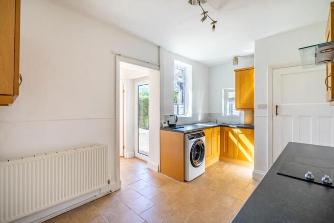3 bed Semi-Detached for sale Image 7