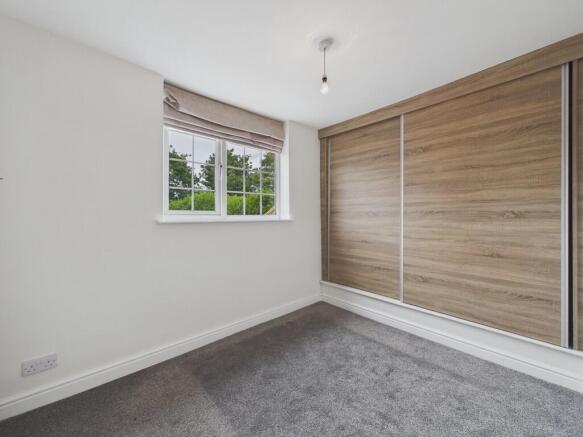 2 bed Terraced for sale Image 10