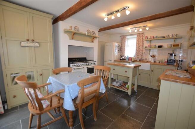 Dining kitchen