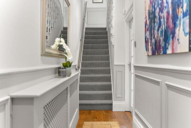 4 bed Terraced for sale Image 9
