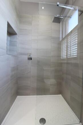 2 bed Apartment to rent Image 11