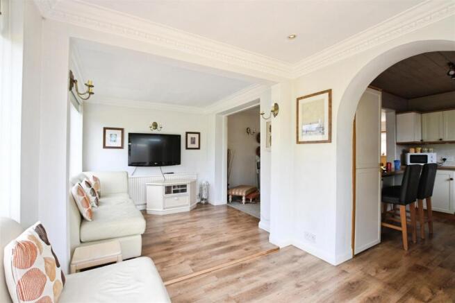 3 bed Semi-Detached for sale Image 9