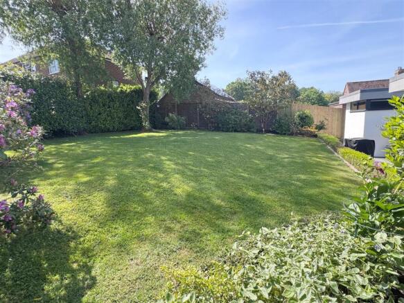 Garden 1.JPG