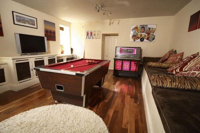 pool room
