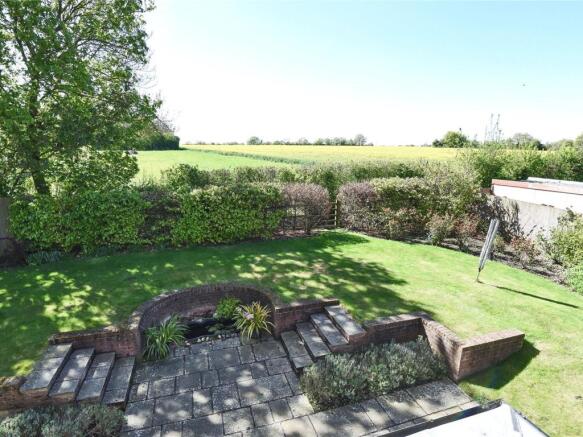 Garden & Views