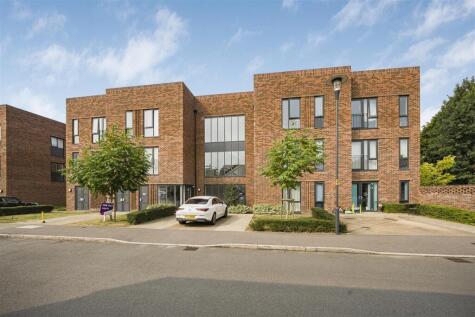 Barnes Wallis Way, Bricket Wood, St. Albans