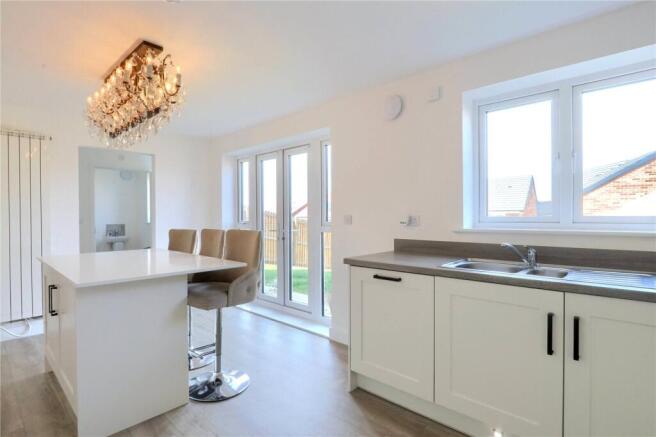 4 bed Detached for sale Image 10