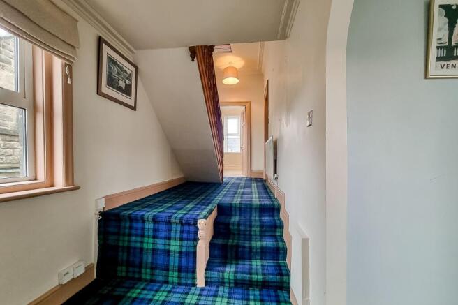 3 bed Maisonette to rent Image 12