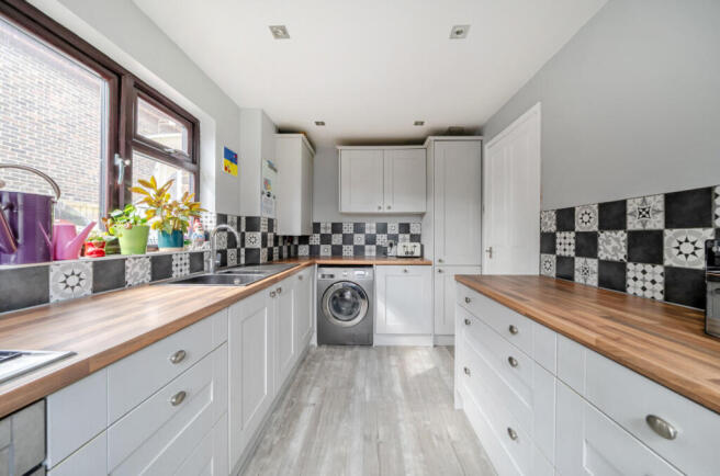 1435370-23-69c3d1...