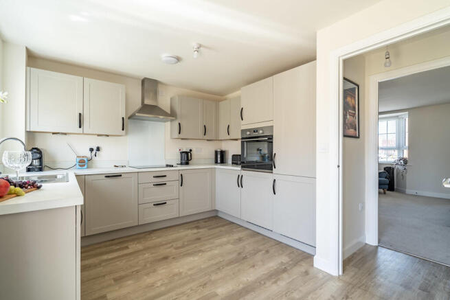 3 bed Semi-Detached for sale Image 8
