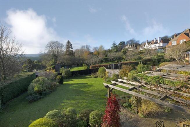 Southdown House BN7 1EL-7.jpg