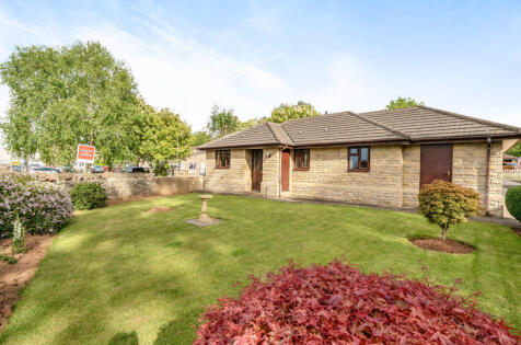 Montsurs Close, Chilcompton, Radstock, BA3