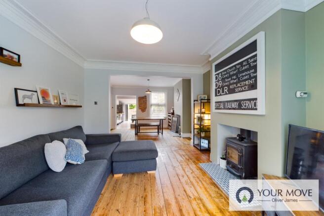 Open Plan Sitting Ar
