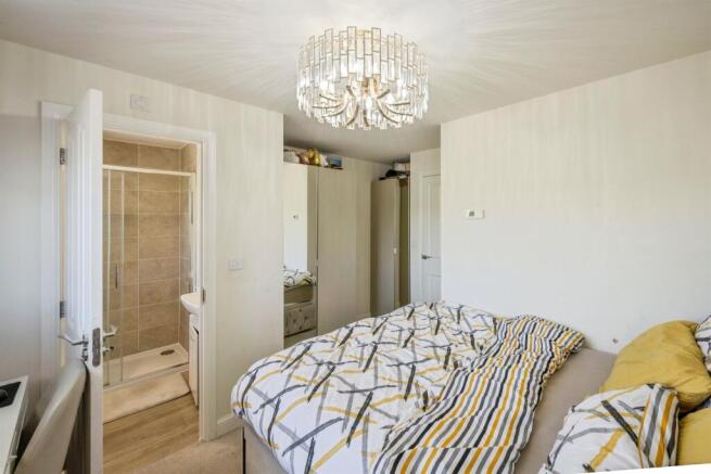 3 bed Semi-Detached for sale Image 7