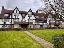 Flat 11, Inverness Court, Queens Drive, London W3 0HU