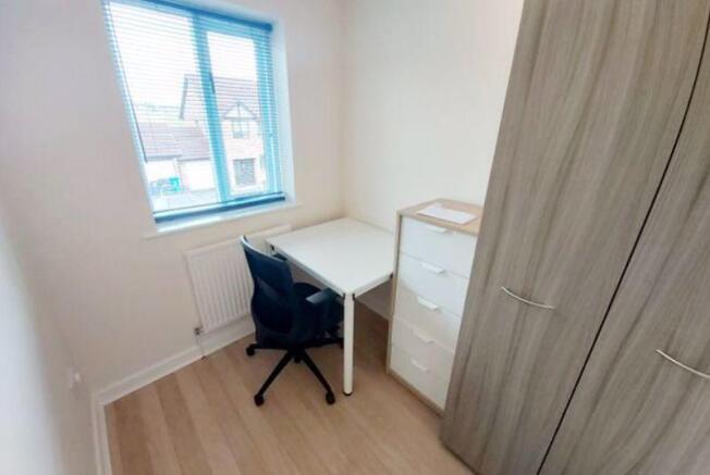 Bedroom/Office