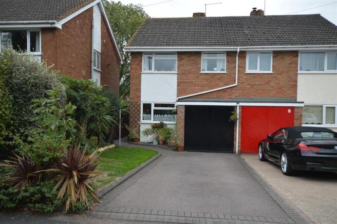 Front Garden/Driveway