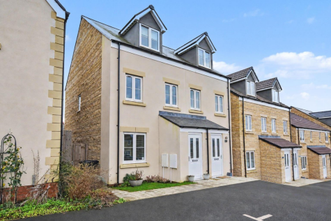 NN17 Airfield Way, Weldon