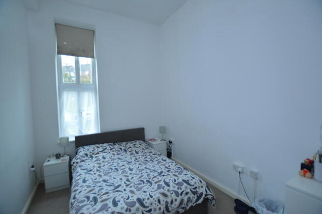 1 bed Apartment to rent Image 9