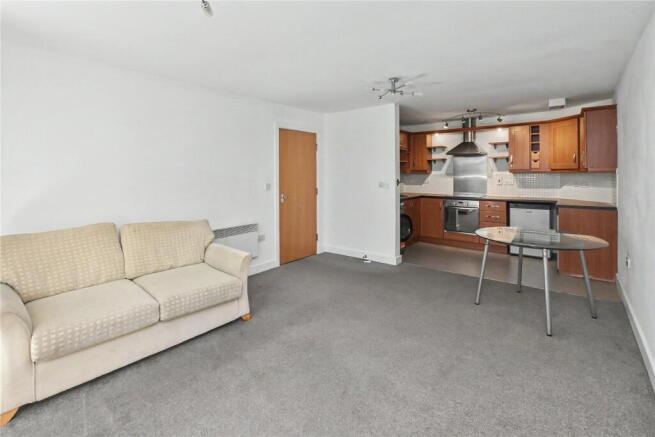 2 bed Apartment for sale Image 5