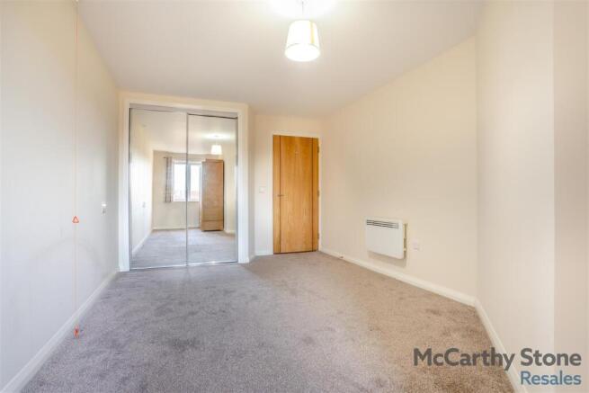 1 bed Apartment for sale Image 12