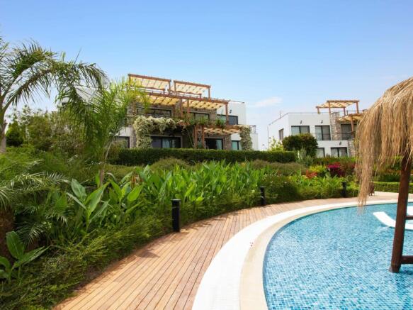 3-bedroom resale garden Seaside apartment + within a luxury holiday complex + Title deed in the owner?s name, VAT paid Image 9999 24