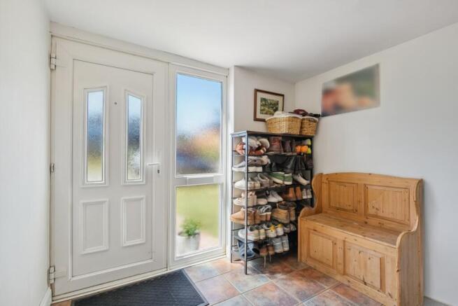 Walnut Way, Ickleford, Hitchin, Hertfordshire, SG5 photo 4