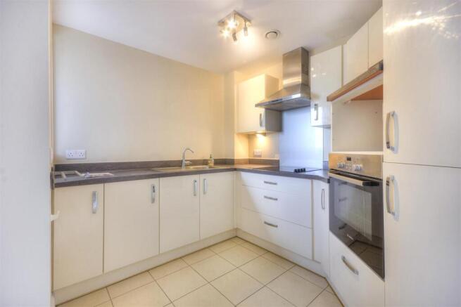 26tudorrosecourtsouthseaphoto1.jpg