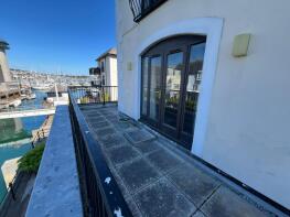 11, Challenger Quay, Tinners Walk, Port Pendennis, Falmouth TR11 3YL